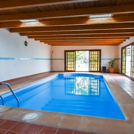 Villa Fuerte Holiday De Angeles With Pool